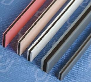 Link Precision: Deciphering Teknologi Konektor Karet Konduktif ing Modul Tampilan LCM